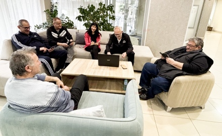 Пленер “Слово и цвят“ събра писатели и художници в курорта